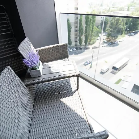 Bonsay Apartment